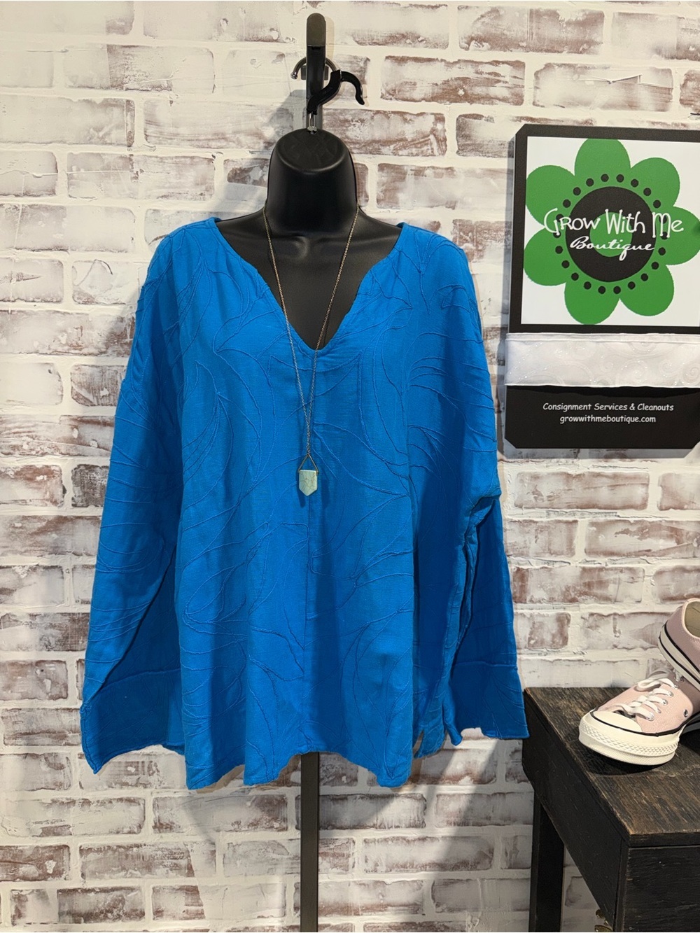 Peace love world Women’s Blue V-Neck Long Sleeve Top